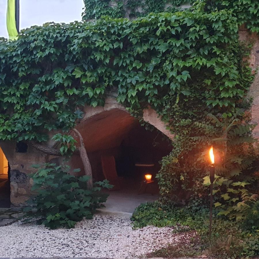 La Tour Noble Bed & Breakfast Saint-Saturnin  Exterior photo