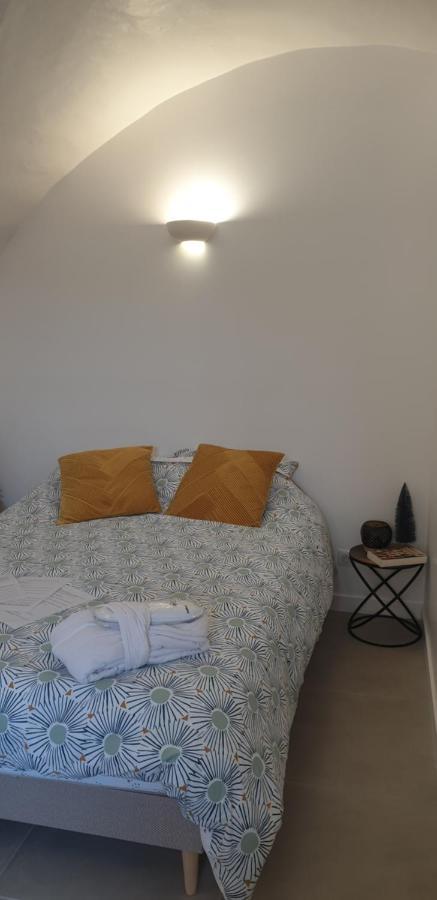 La Tour Noble Bed & Breakfast Saint-Saturnin  Exterior photo